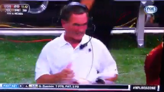 Illustration for article titled An Assistant Coach Bumped Into Mike Shanahan And He Reacted Like A Cat Being Dropped In A Bathtub